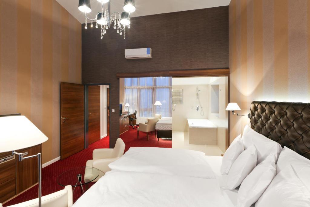 Hotel Pytloun Boutique Self Check-in 4*